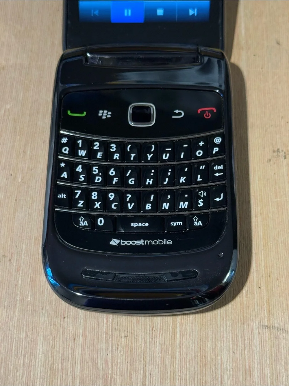 BlackBerry Style 9670 Flip Phone Sprint Smartphone Tested Good w/Charg-230-Songs